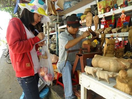 Người thổi hồn cho những gốc tre